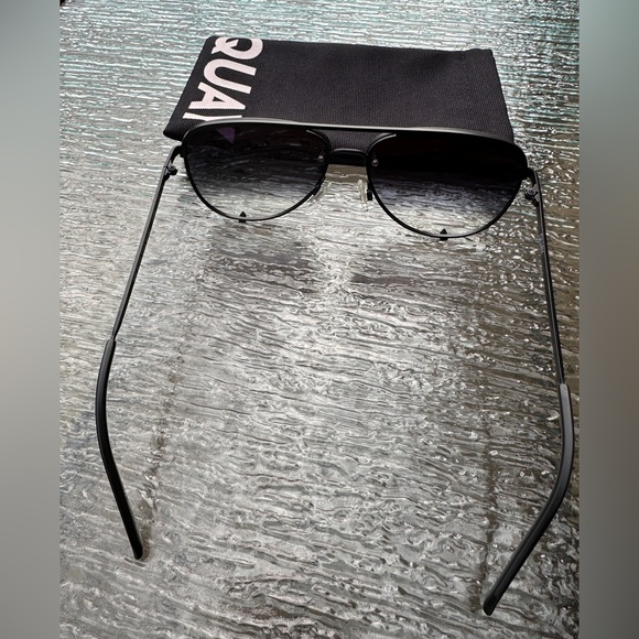 Quay High Key Rimless Mini 126 - Picture 2 of 7